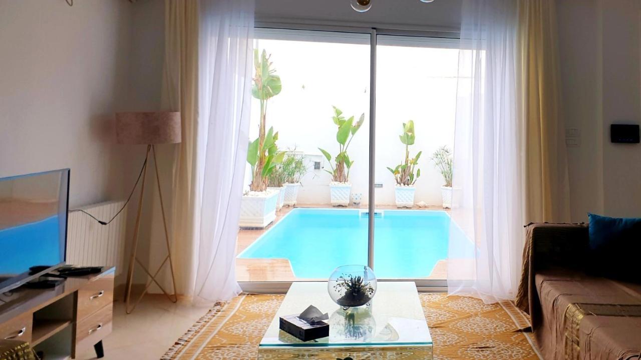 Maison Plain-Pied Avec Piscine Chauffee Tunis Exterior photo