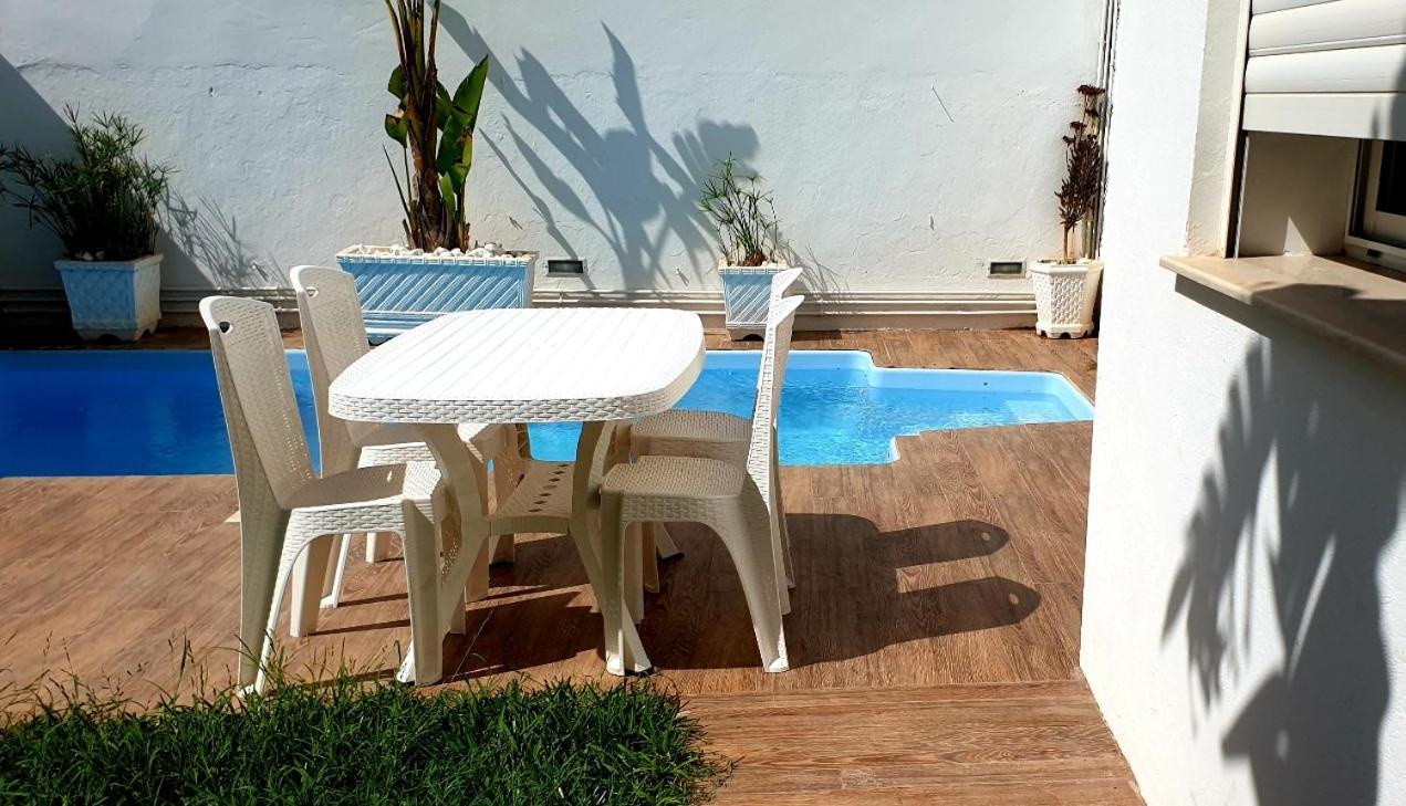 Maison Plain-Pied Avec Piscine Chauffee Tunis Exterior photo
